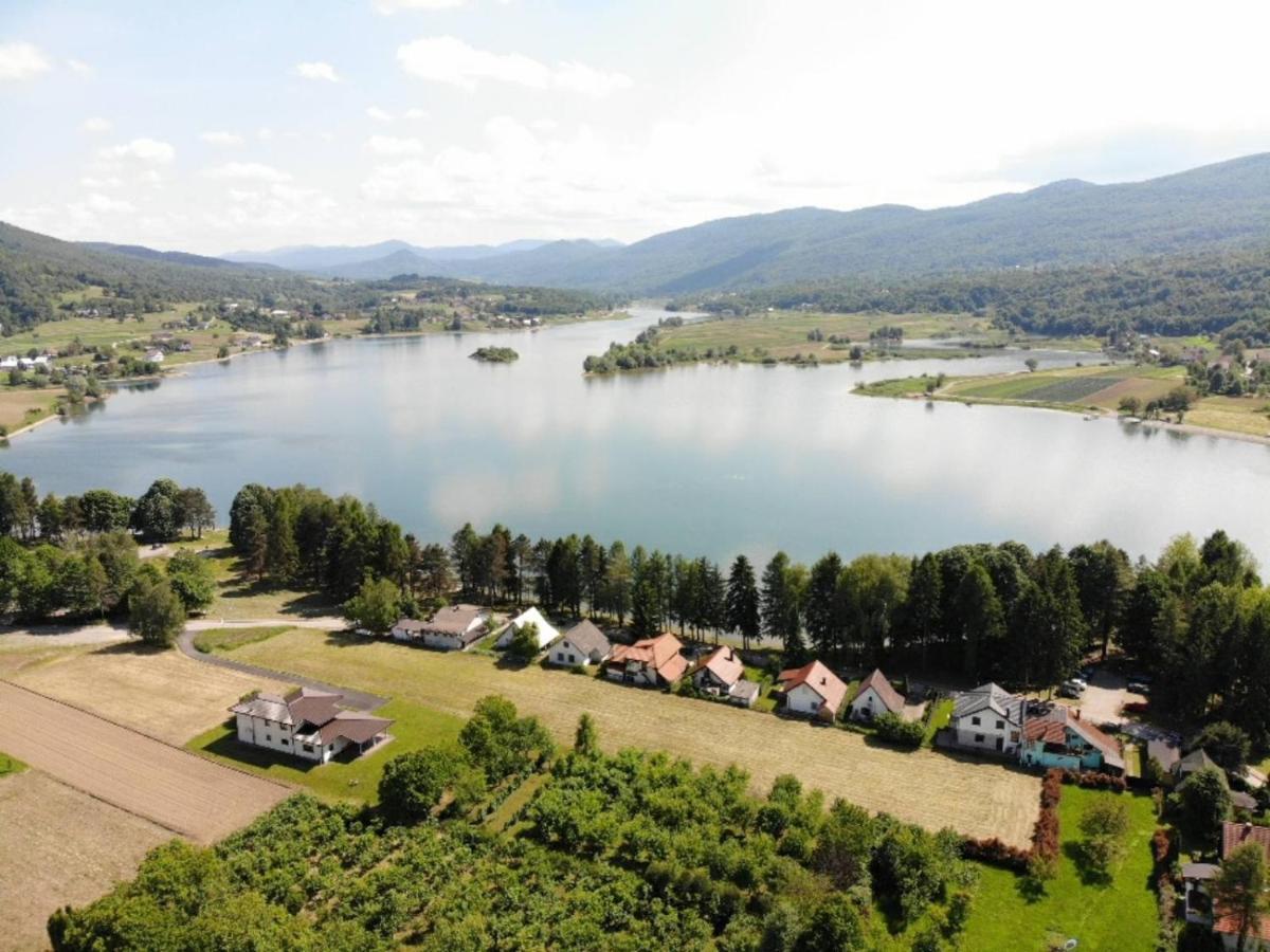 Vila Kosjenka On Lake Sabljaci 오굴린 외부 사진